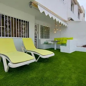 https://puerto-rico-luxury-bungalow.in-canary-islands.com