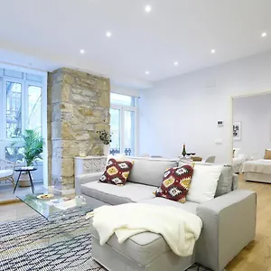https://urbieta-suite-apartment.sansebastianhotels.net